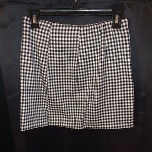 black & white pencil skirt